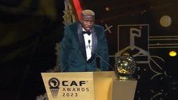 VIDEO Osimhen vince il Pallone d’Oro africano 2023: la premiazione