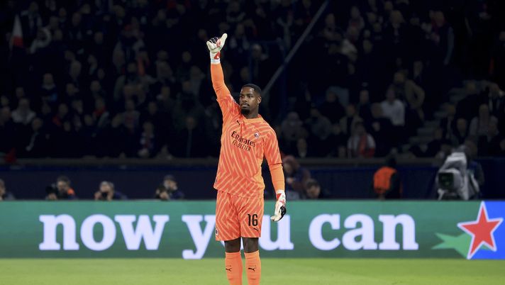Mike Maignan AC Milan PSG-Milan 3-0 Champions League 2023-2024