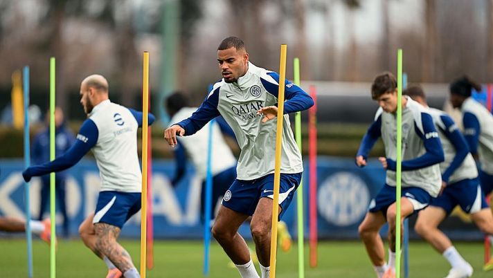 In Francia – Inter, clamorosa ipotesi Diouf: un club lo vuole e può farlo giocare senza violare regole - immagine 1