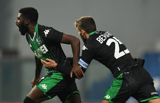 REGGIO NELL'EMILIA, ITALY - JANUARY 18: Jeremie Boga of US Sassuolo celebrates after scoring the 1-1 goal during the Serie A match between US Sassuolo and Torino FC at Mapei Stadium - Città del Tricolore on January 18, 2020 in Reggio nell'Emilia, Italy (Photo by Alessandro Sabattini/Getty Images) Torino, dal Sassuolo al Sassuolo: 279 giorni dopo l’obiettivo è invertire la rotta- immagine 2
