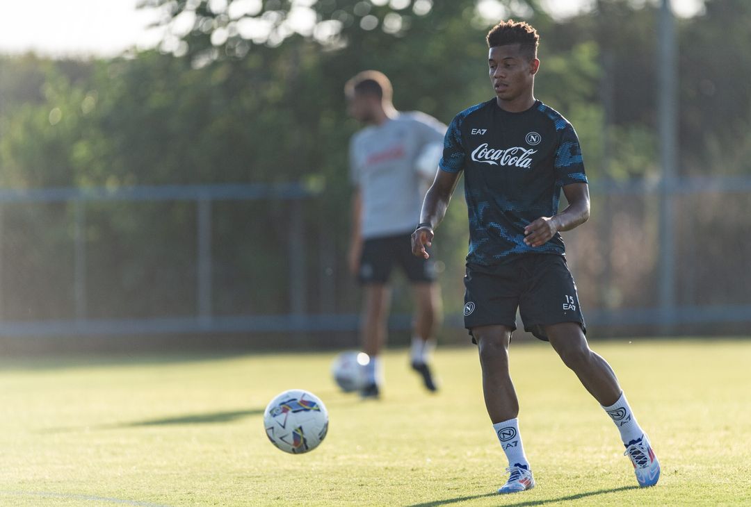 FOTO | Primo allenamento in maglia azzurra di Neres - immagine 10