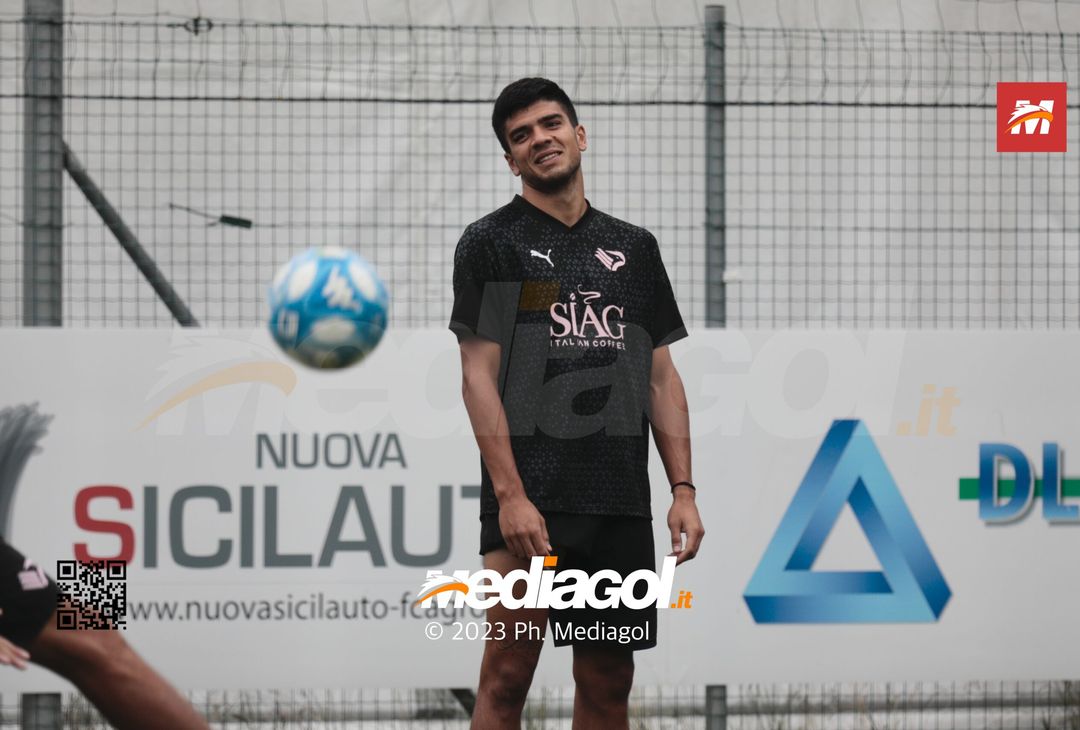 FOTO Ritiro Palermo, day 13 a Ronzone: gli scatti della seduta mattutina (Gallery) - immagine 32