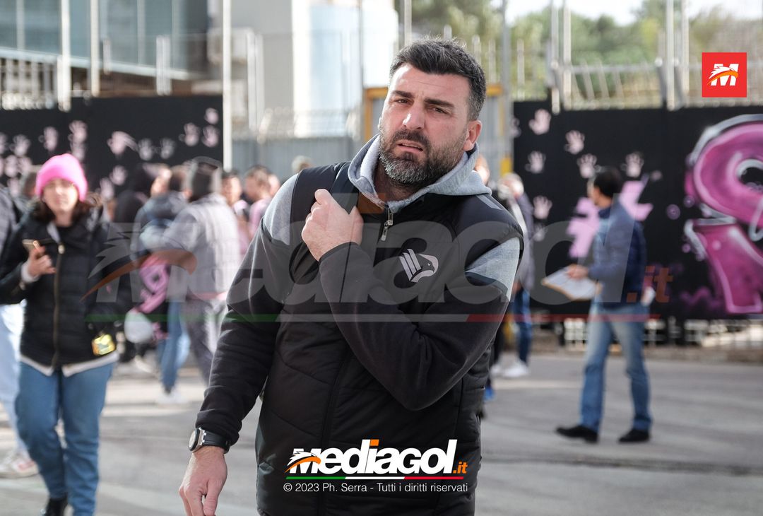 FOTO Como-Palermo, il Palermo in partenza dal ‘Renzo Barbera’ (GALLERY) - immagine 26