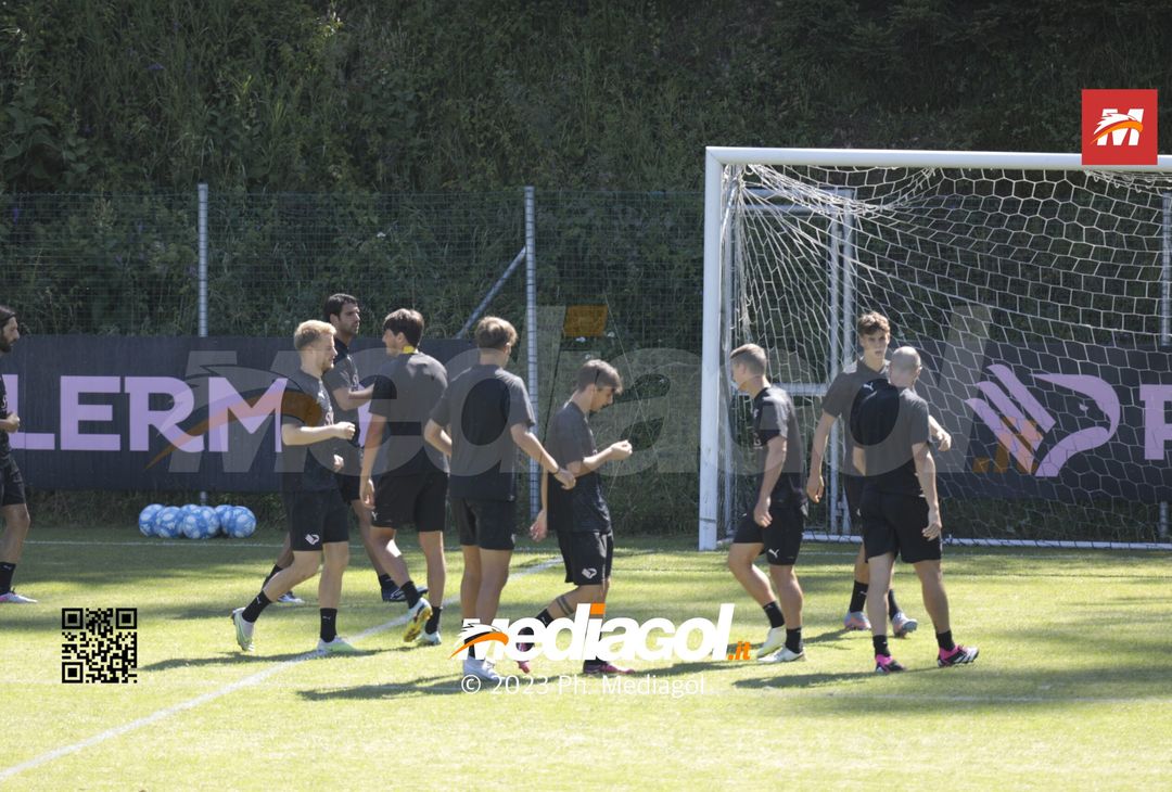 FOTO Ritiro Palermo, i rosanero si allenano a Ronzone: gli scatti più belli (Gallery) - immagine 90