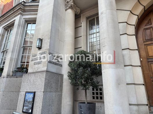 Roma, la stampa inglese celebra Ranieri: “Si è imbattuto nella tempesta”- immagine 3