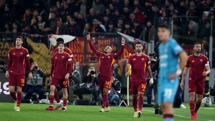 Roma, Malen: “Sono molto contento, è bellissimo fare un gol alla Totti all’Olimpico” - immagine 1