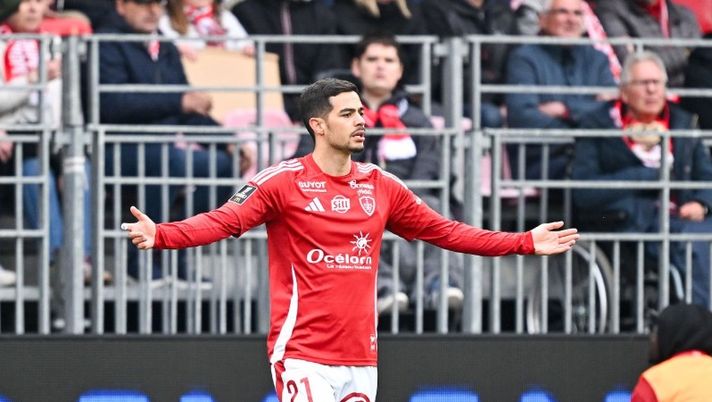 getty images Follie del mercato, al Verona salta anche Faivre! Il giocatore non firma - immagine 1