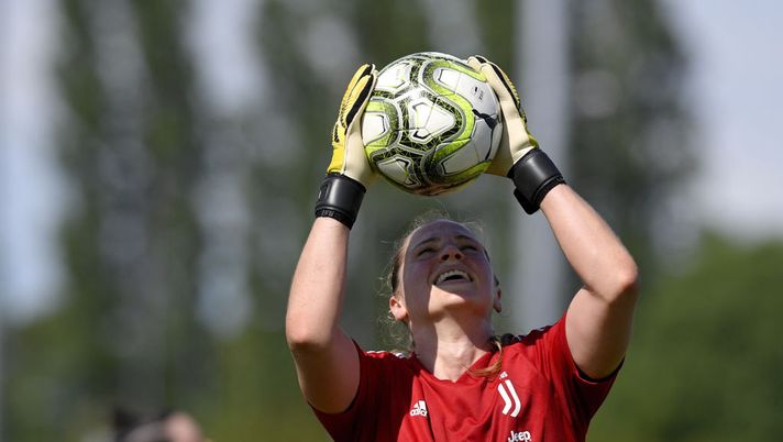 Calcio femminile: Figc consegna lo scudetto alla Juve Calcio femminile: Figc consegna lo scudetto alla Juve - immagine 1
