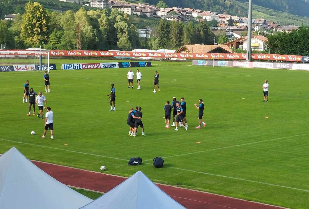 GALLERY Alcuni azzurri “deridono” i compagni per l’esercizio sbagliato - immagine 5