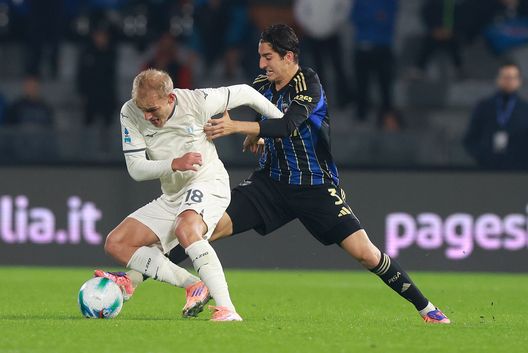 Isaksen ancora alla ricerca della giusta condizione atletica. (Foto di Gabriele Maltinti/Getty Images) Pisa-Lazio, Sarri ha diversi nodi da sciogliere. Per i toscani pari che profuma di crescita- immagine 3