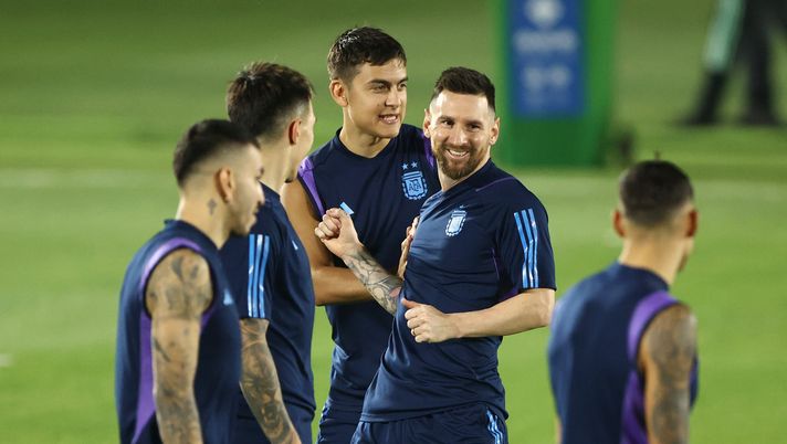 Dybala: “Ronaldinho è il mio idolo ma scelgo Messi. Facile giocare con Vinicius” - immagine 1