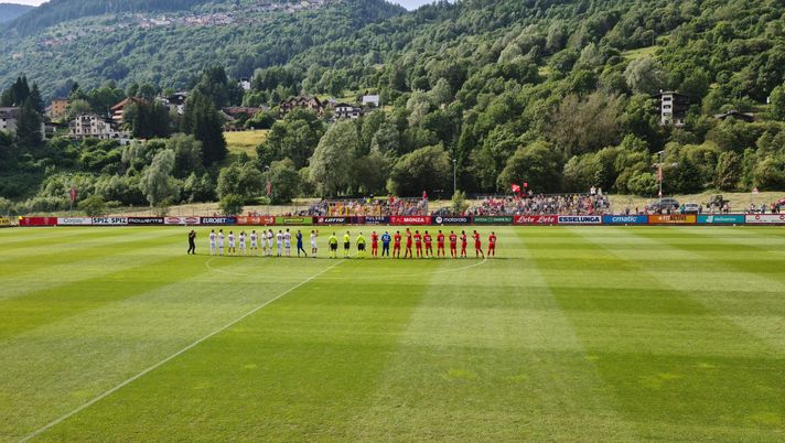 Monza Bianco contro Monza Rosso, prima amichevole stagionale (foto tratta dal profilo X de @ACMonza) Monza Bianco contro Monza Rosso