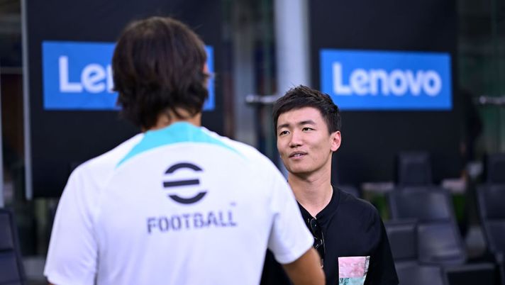 Inter, euforia Zhang dopo la vittoria con la Roma. Telefonata a Inzaghi e a tutto il management - immagine 1