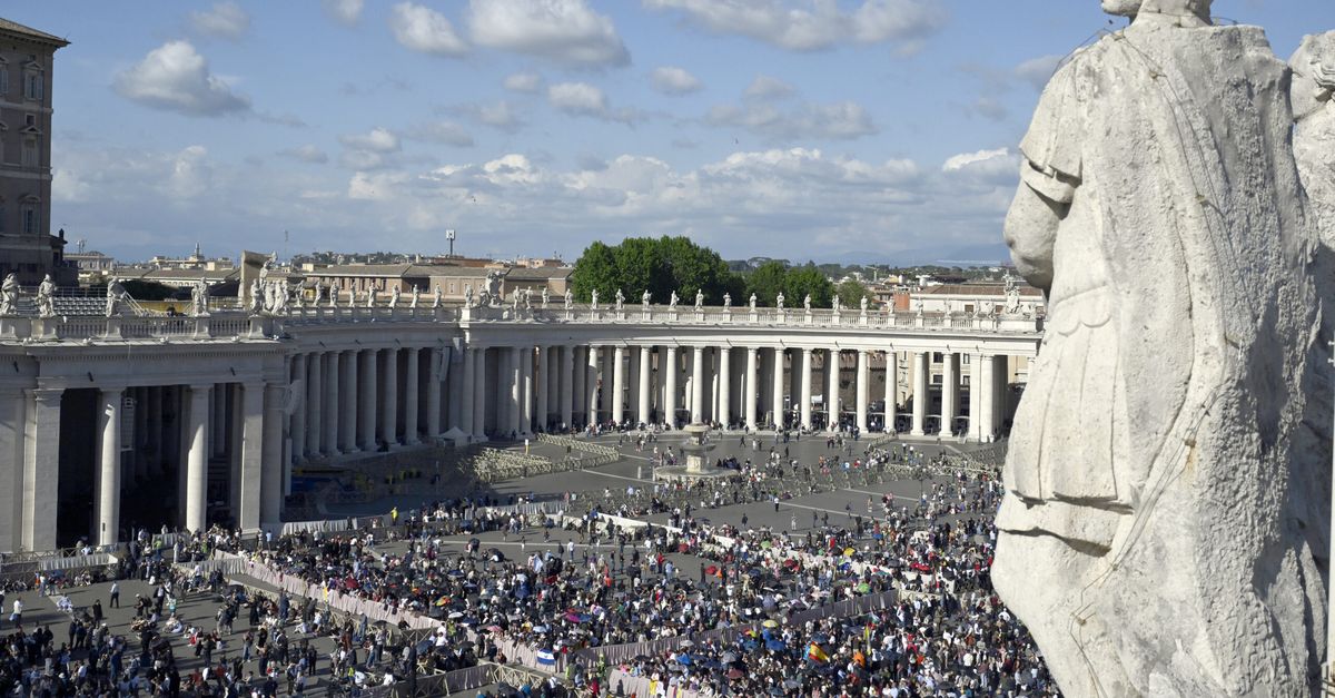 Fumata bianca da Pianetamilan.it fumata bianca eletto il nuovo papa a breve l annuncio ufficiale