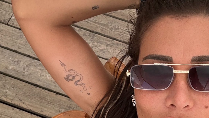 Lady D’Ambrosio, fisico top! Enza incanta sui social: curve sensuali in bikini Lady D’Ambrosio, fisico top! Enza incanta sui social: curve sensuali in bikini - immagine 1