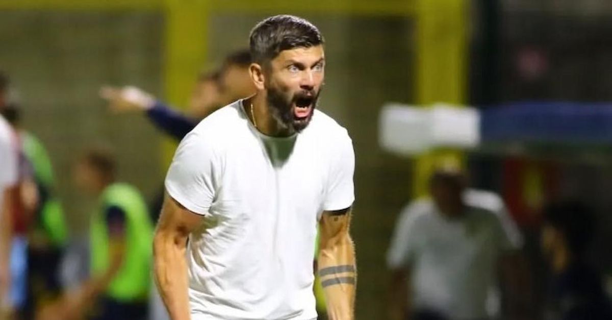 La Samp esonera Donati, la moglie reagisce con rabbia sui social La Samp esonera Donati, la moglie reagisce con rabbia sui social