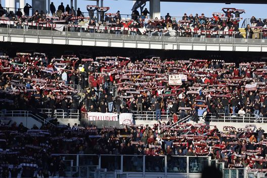 Torino-Napoli, la coreografia della curva: tutte le accuse a Cairo- immagine 10