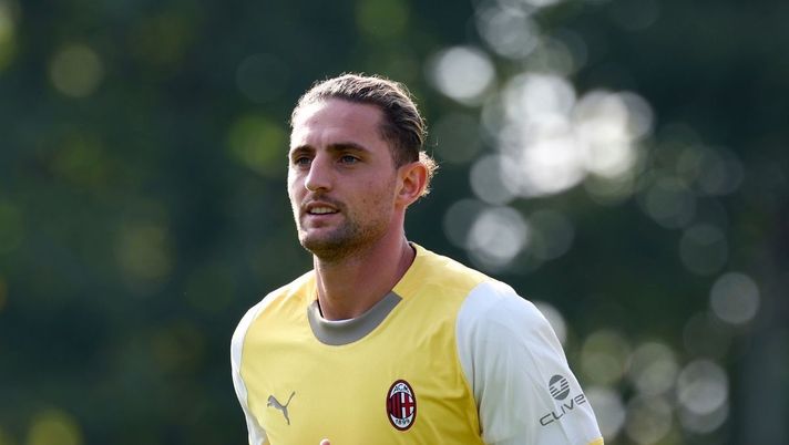 Adrien Rabiot (centrocampista AC Milan), qui durante una seduta di allenamento con i rossoneri a Milanello | Milan News (Getty Images) Milan, Rabiot: con Allegri non esce mai. I numeri parlano chiaro