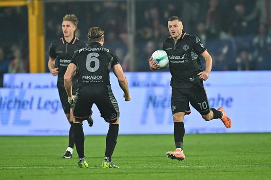 Vardy non basta alla Cremonese, la Juve vince 2-1 (Foto di Marco M. Mantovani/Getty Images) Cremonese ko, ma Nicola applaude: “Ci abbiamo creduto fino alla fine. La Juve non ci ha schiacciato”- immagine 3