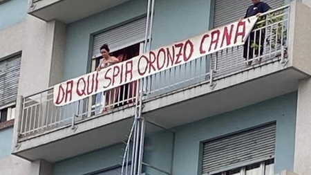 Striscioni contro le vele del Filadelfia a Torino