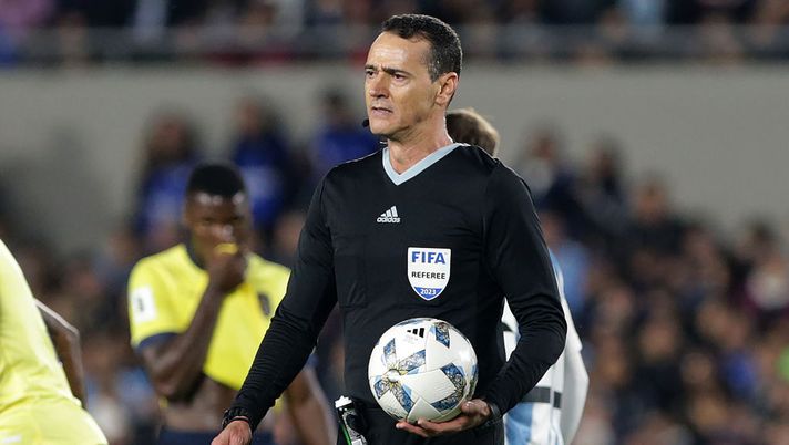 Copa Libertadores, l’arbitro della finale: “I giocatori sono leoni, noi non possiamo essere agnellini” - immagine 1