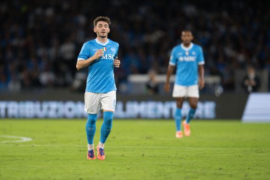 NAPLES, ITALY - OCTOBER 25: Billy Gilmour of Napoli in action during the Serie A match between SSC Napoli and FC Internazionale at Stadio Diego Armando Maradona on October 25, 2025 in Naples, Italy. (Photo by SSC NAPOLI/SSC NAPOLI via Getty Images)