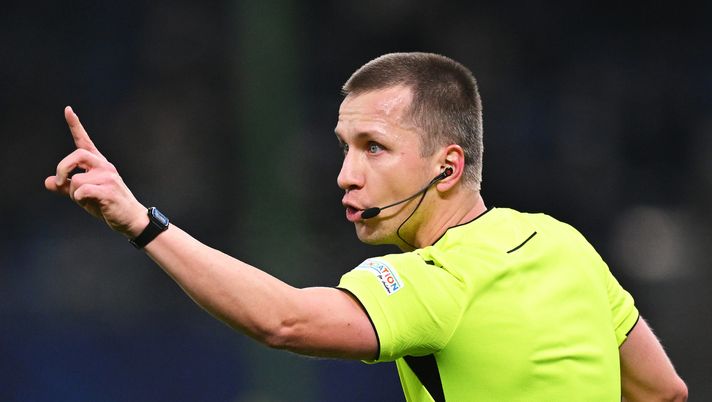 Arbitri Var di Champions ubriachi rubano segnale stradale: arrestati e sostituiti - immagine 1