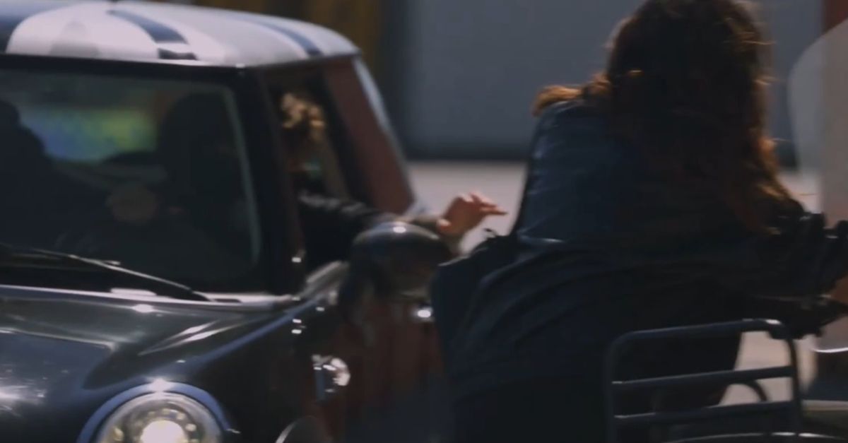 video bianco scippa una ragazza l8217annuncio del paok 232 cinema puro