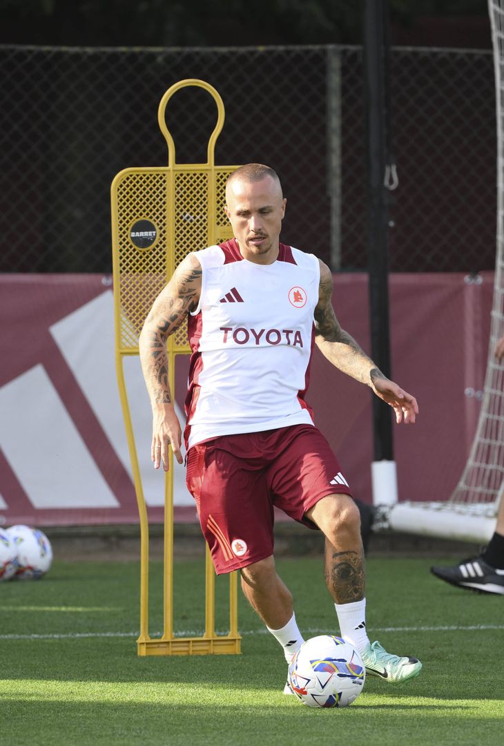 Roma, inizia il ritiro – FOTO GALLERY - immagine 36