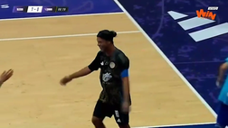 Calcio a 5, rimonta da 0-7 a 10-10 grazie a Ronaldinho | VIDEO