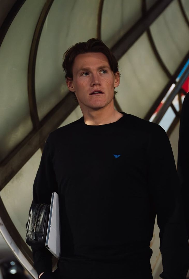 Azzurri atterrati a Genova: c’è Rrahmani! Santos e Giovane si mettono in posa GALLERY - immagine 5