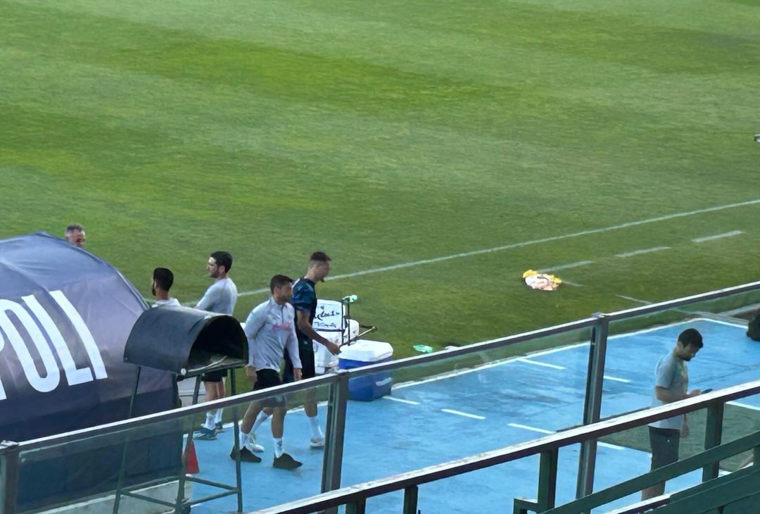 GALLERY Marin finisce a terra dopo uno scontro di gioco e lascia l’allenamento - immagine 9