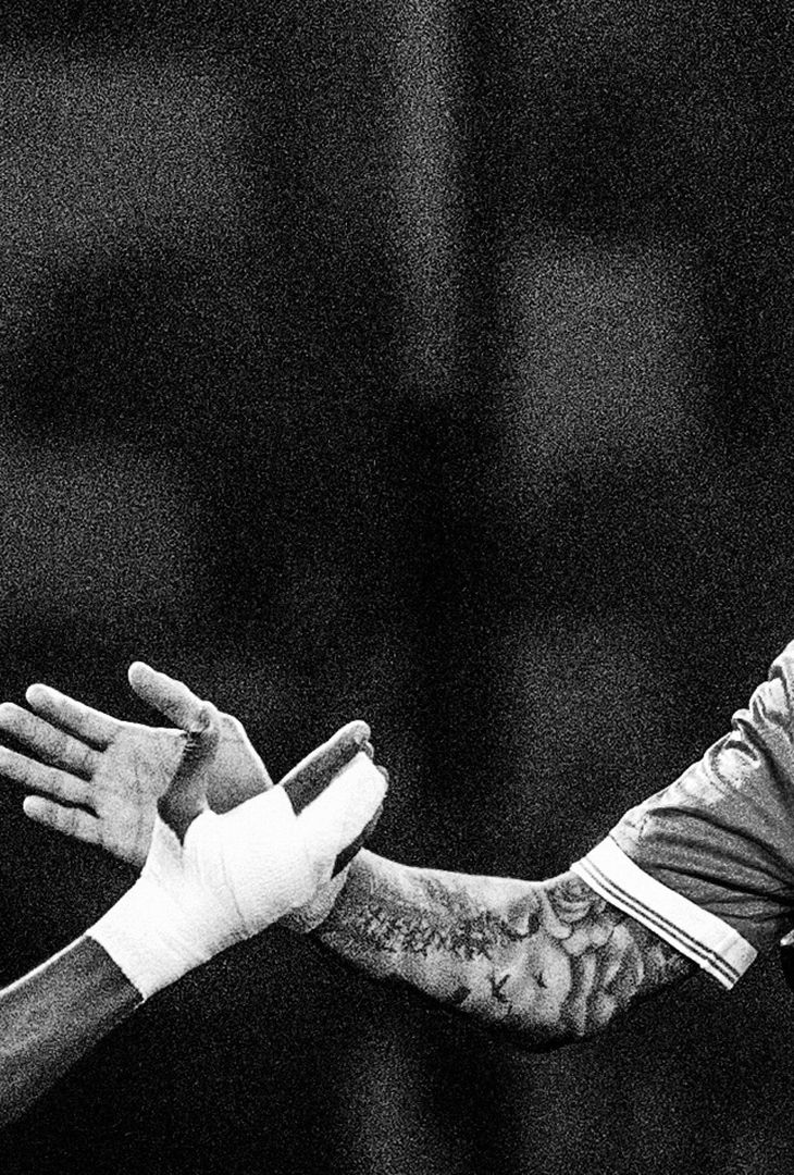 Apre McTominay, chiude Alisson Santos; nel mezzo, l'autorete di Terracciano e De Bruyne: una gara perfetta disputata venerdì sera dal Napoli di Antonio Conte contro la Cremonese, riassunta in 20 fotografie bianche e nere che vanno a comporre un post pubblicato in giornata dall'admin Instagram della compagine partenopea.