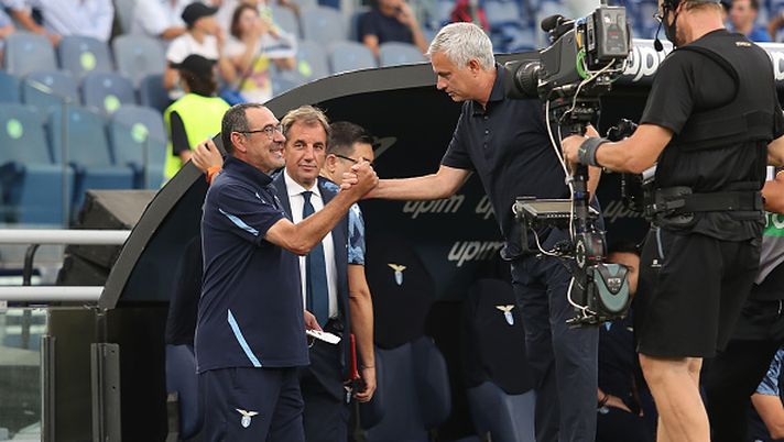 Come a urne chiuse, per Sarri la vigilia del derby è solo silenzio: per Mou anche ritiro… - immagine 1