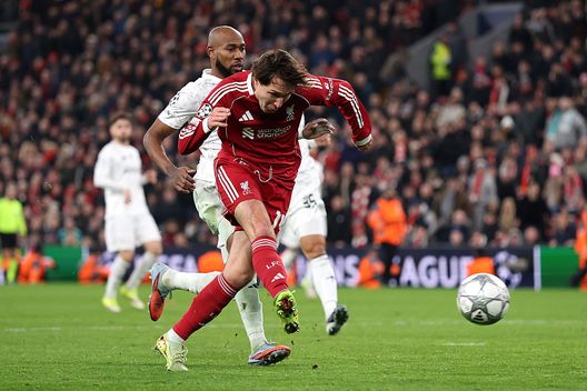 Liverpool, Inghilterra - 28 gennaio 2026: Federico Chiesa del Liverpool segna contro il Qarabag in Champions League. (Foto di Justin Setterfield/Getty Images) Liverpool-Newcastle, dove vedere l’incontro in diretta tv e streaming LIVE- immagine 5