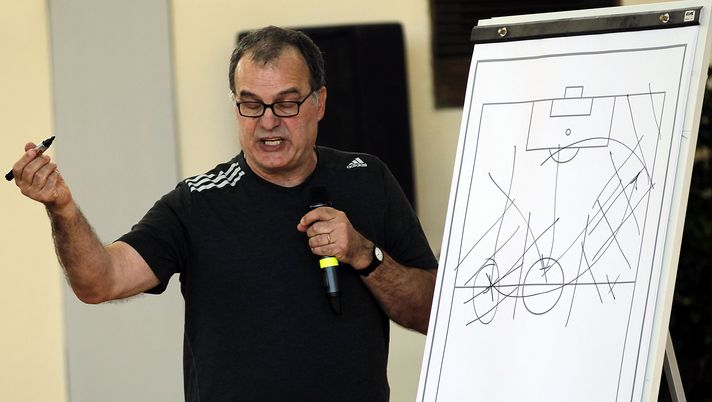 Lazio e Bielsa, salta tutto. Squadra affidata a Inzaghi Lazio e Bielsa, salta tutto. Squadra affidata a Inzaghi - immagine 1