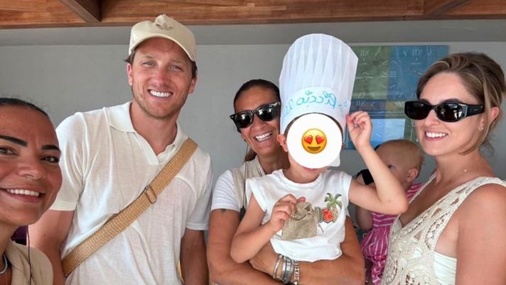 SOCIAL – Inter, momento relax per Zielinski: vacanza a Capri con la famiglia - immagine 1