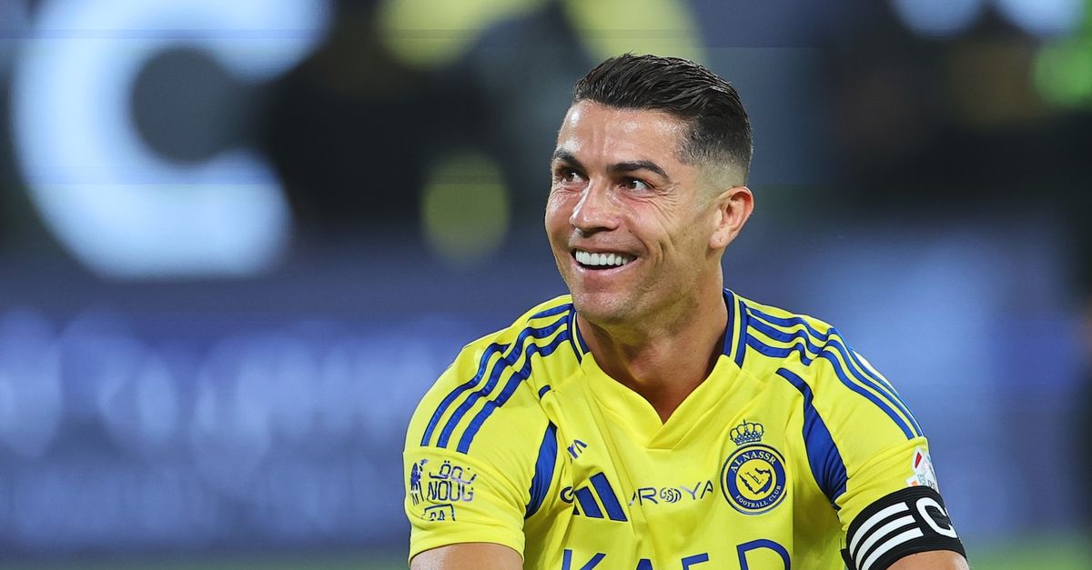 Cristiano Ronaldo, una macchina da soldi: è il primo calciatore a diventare miliardario
