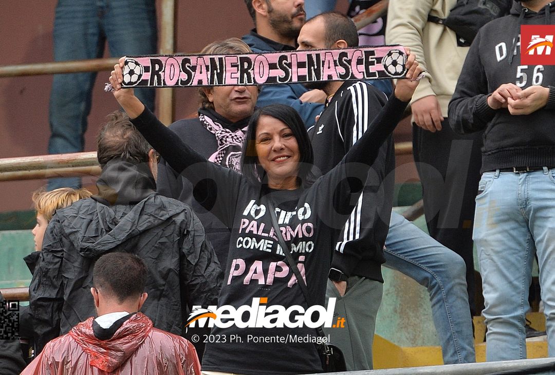 FOTOTIFO Palermo-Cittadella 0-1, gli scatti ai tifosi al “Renzo Barbera” (GALLERY) - immagine 14