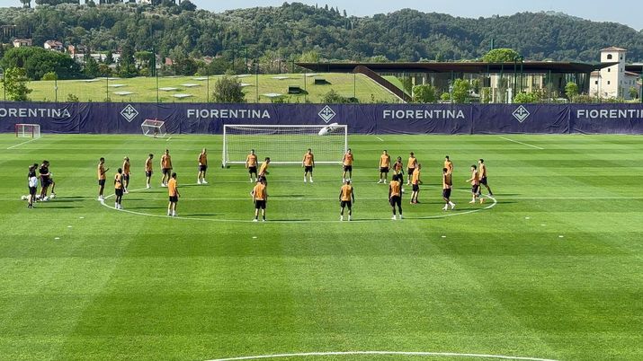 Dal Viola Park, gruppo al lavoro in campo: assente solo Gudmundsson - immagine 1