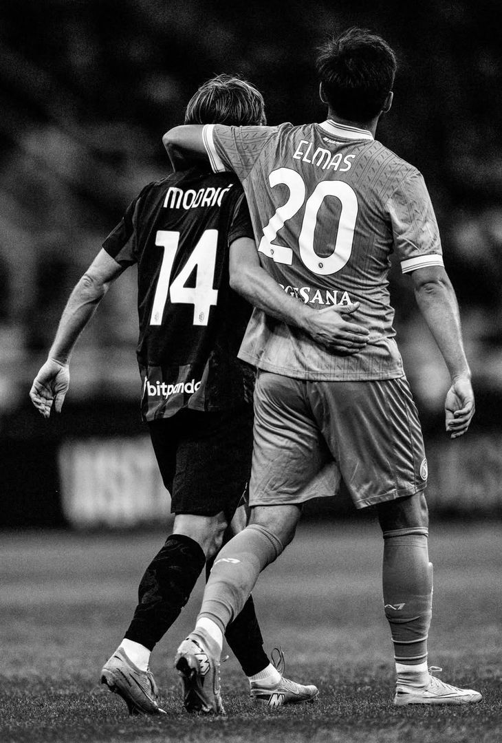 Elmas ironizza sui social in attesa del 2026: viaggi, campo e mister yes –  LE FOTO - immagine 5