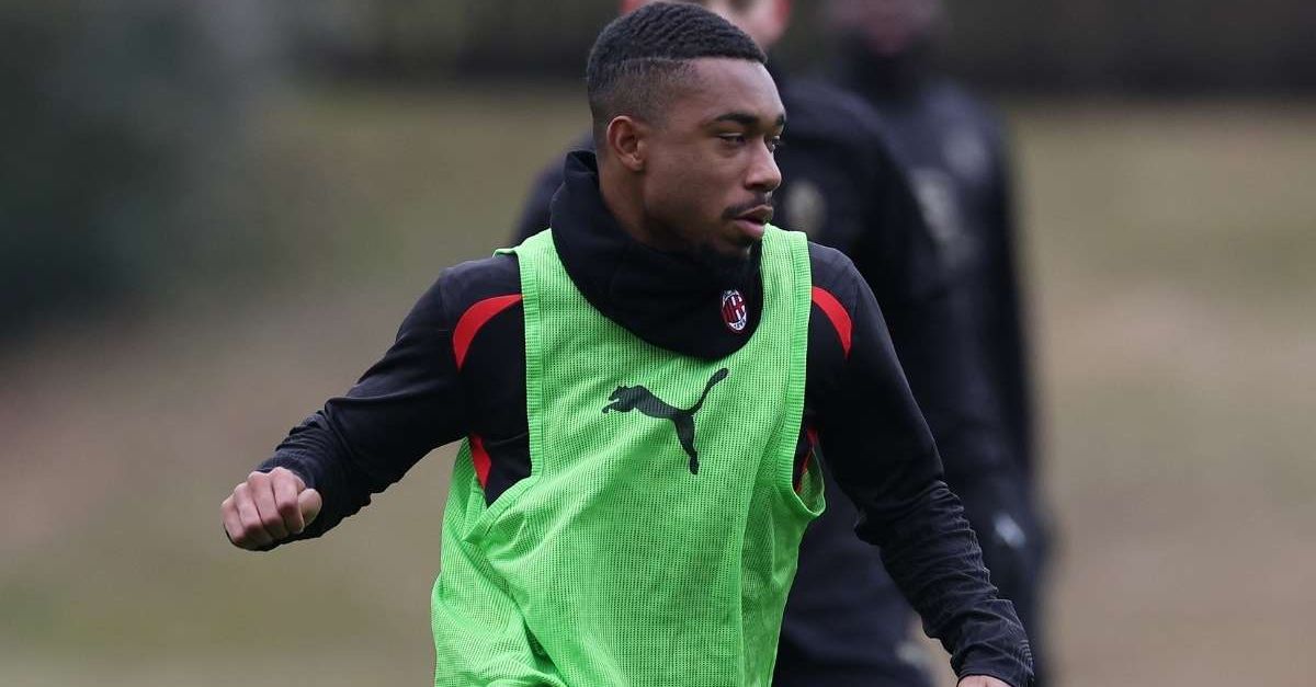 di padre in figlio denzel seedorf fa il suo esordio con il milan futuro alla scoperta dell8217erede di clarence da Pianetamilan.it di padre in figlio denzel seedorf fa il suo esordio con il milan futuro alla scoperta dell8217erede di clarence