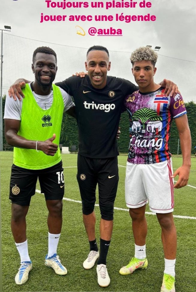 FOTO – Un giovane talento della Fiorentina incontra un big del calcio europeo- immagine 2