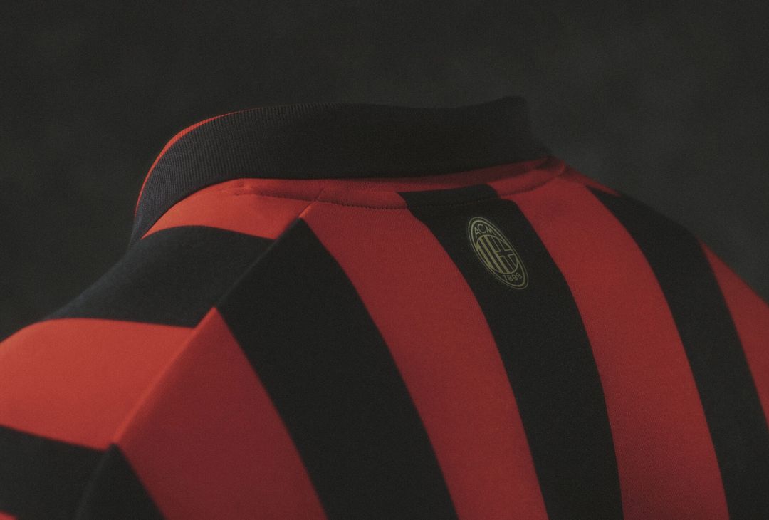 125 anni AC Milan speciale maglia celebrativa