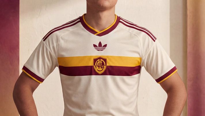 Roma, le anticipazioni sulla seconda maglia 2026-27: torna il logo di fine anni ’40 - immagine 1