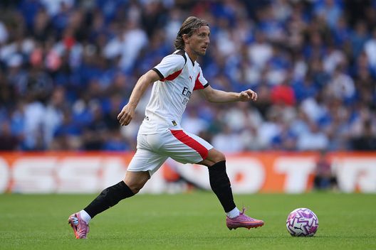 Londra, Inghilterra - 10 agosto 2025: Luka Modrić durante l'amichevole contro il Chelsea. (Foto di Alex Broadway/Getty Images)