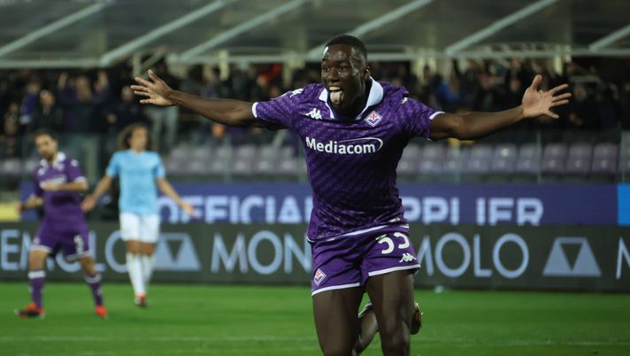 GERMOGLI PH: 26 FEBBRAIO 2024 FIRENZE STADIO ARTEMIO FRANCHI CAMPIONATO SERIE A FIORENTINA VS LAZIO NELLA FOTO GOL ESULTANZA KAYODE Kayode, parla l’ex tecnico: “Starebbe alla perfezione nell’Inter di Inzaghi” - immagine 1