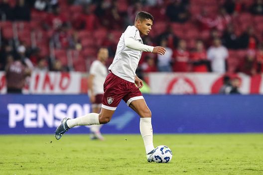Borussia Dortmund, che gaffe: Thiago Silva definito “ex stella mondiale”- immagine 3