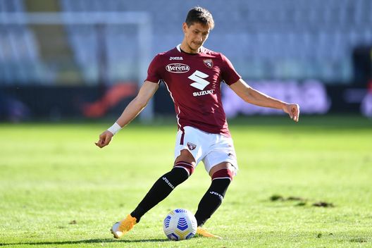 TURIN, ITALY - SEPTEMBER 26: Sasa Lukic of Torino FC in action during the Serie A match between Torino FC and Atalanta BC at Stadio Olimpico di Torino on September 26, 2020 in Turin, Italy. (Photo by Valerio Pennicino/Getty Images) Il Toro sembra sulla strada giusta: ma con il Crotone serve continuità- immagine 3