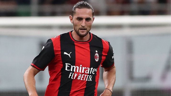 Adrien Rabiot, centrocampista AC Milan, potrebbe lasciare i rossoneri nel calciomercato estivo 2026